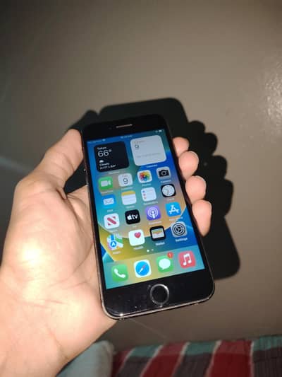 Apple iPhone 8