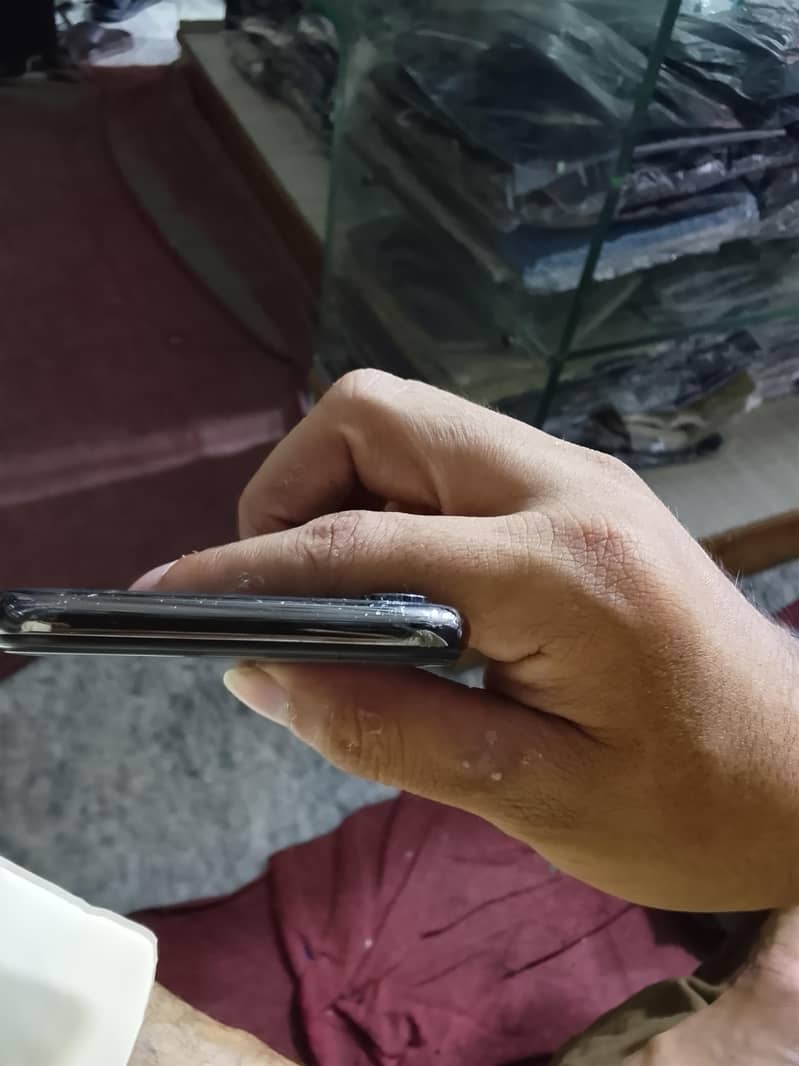 Apple iPhone X 2