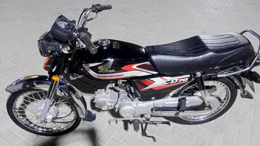 Honda CD70 2025 model Karachi num 1st owner Genuine mint