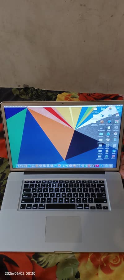 Macbook Pro i7 2012 17inch