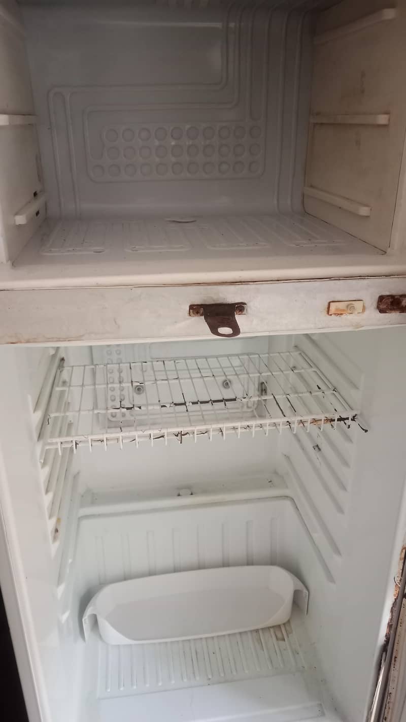 used fridge 0