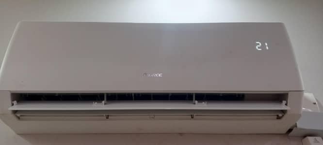 Gree 1 Ton Inverter AC For Sale