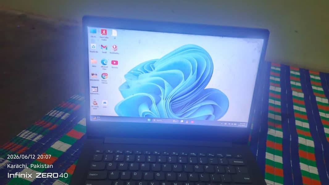 laptop 0