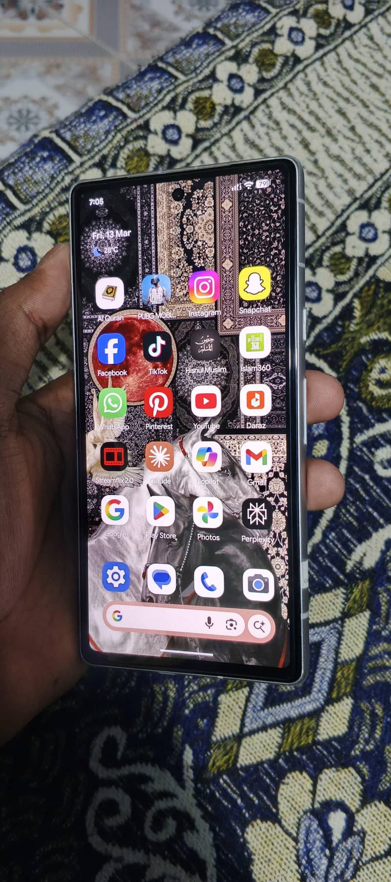 Google Pixel 7a 5
