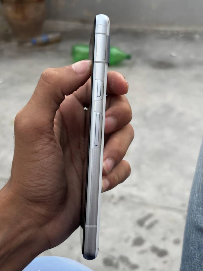 Google Pixel 7a 5