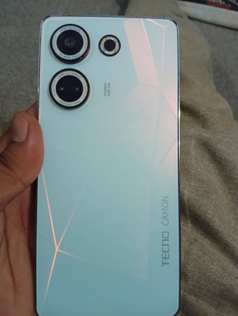 Tecno CAMON 20 1