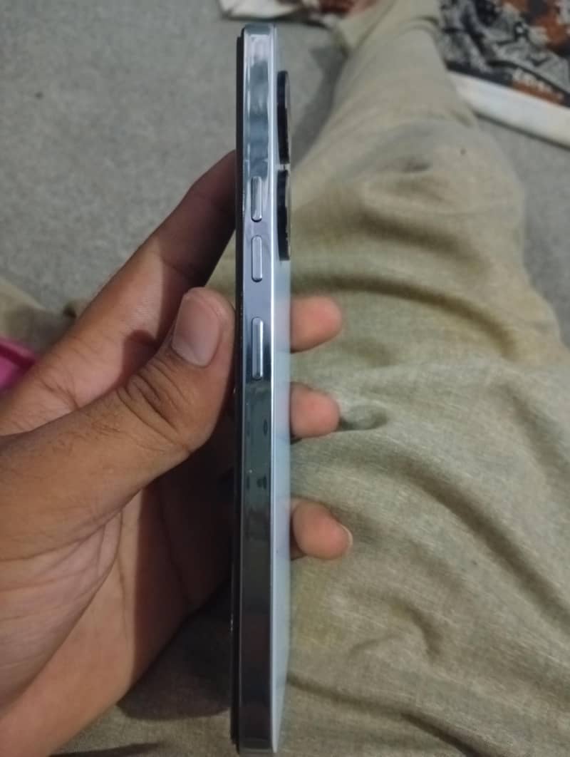 Tecno CAMON 20 2