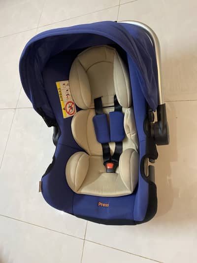 Car seat/baby carrier 2 in 1