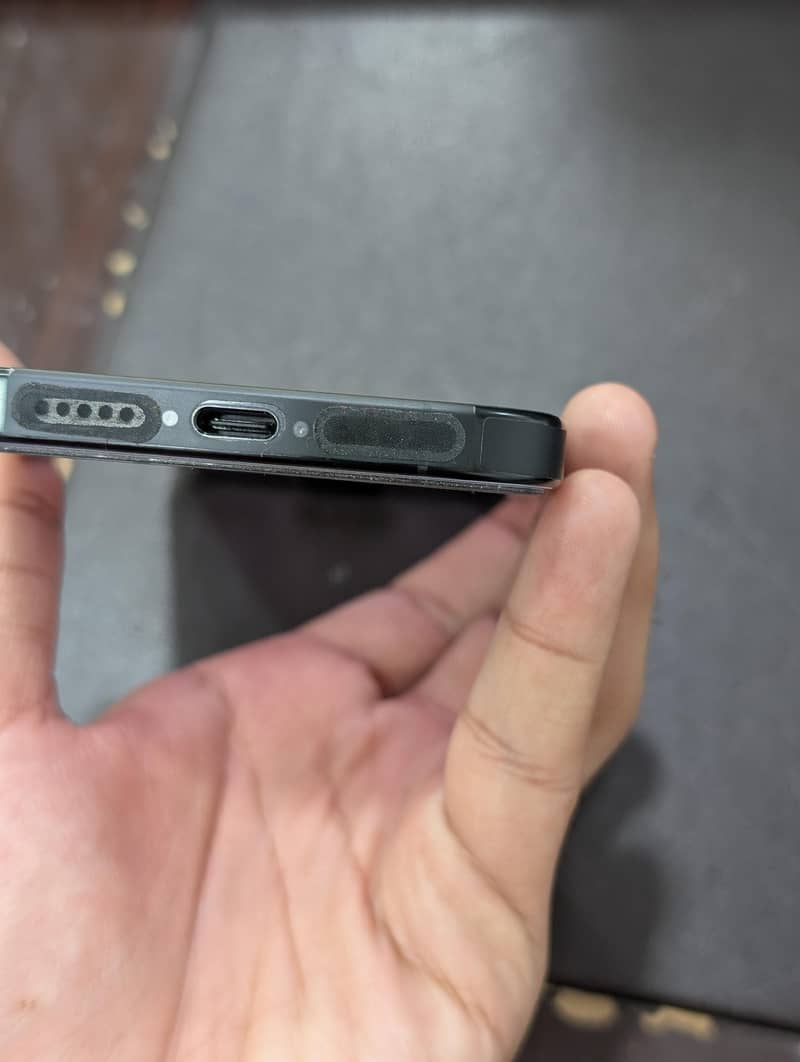 Iphone 16 Pro 6