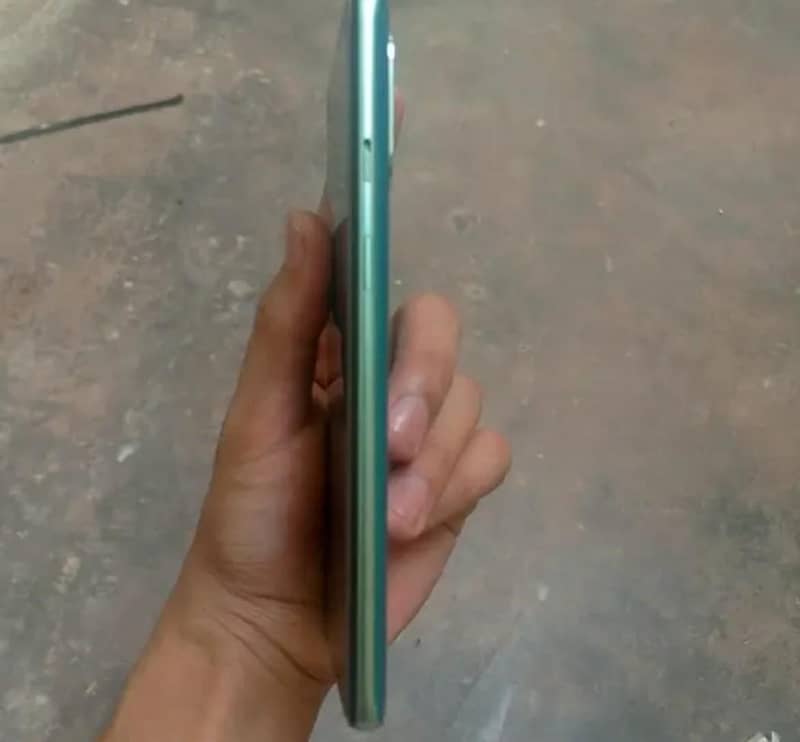 one plus 8T 4