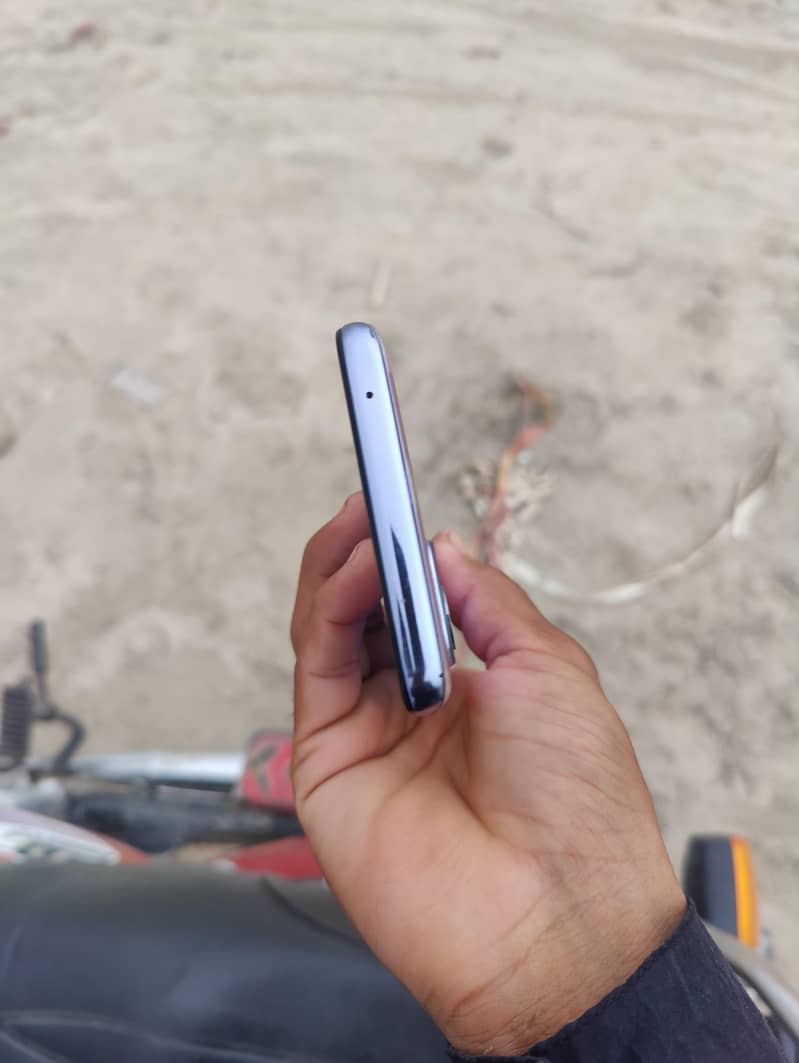 ONE PLUS 9  10/9 1