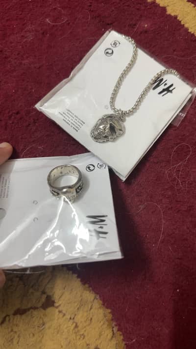 H&M Skull Jwellry