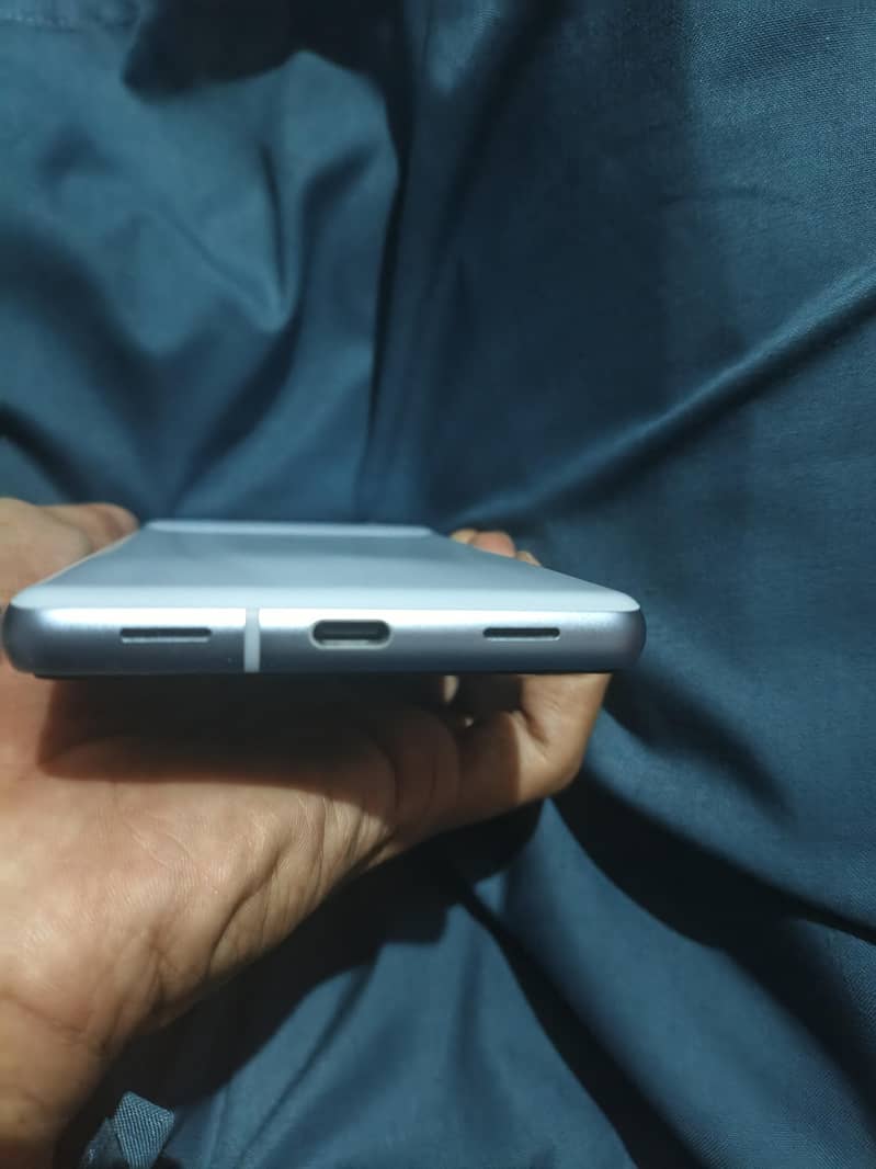 Google Pixel 7a 3