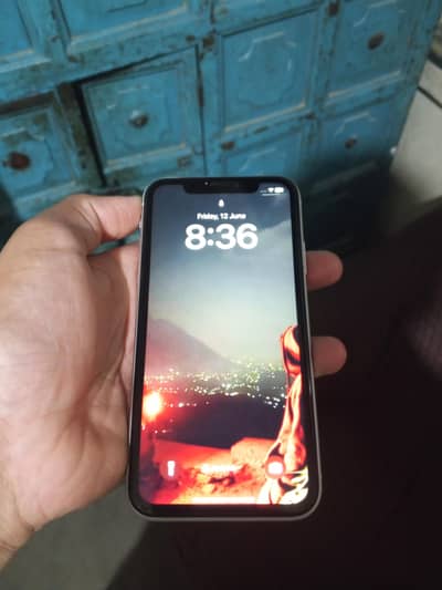 I phone xr03093536793