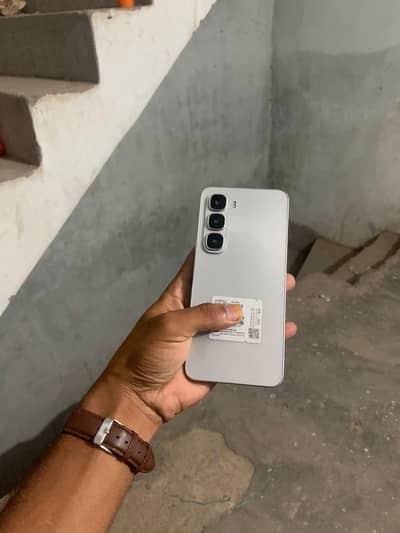 Infinix Hot 60i