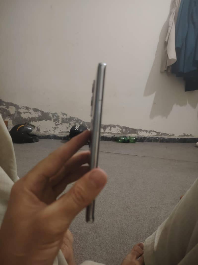 One Plus 9 Pro 5