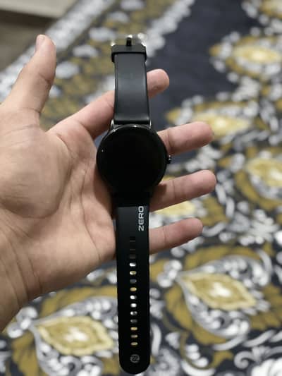 Luna Smart Watch with Box & lead  - Excellent Condition