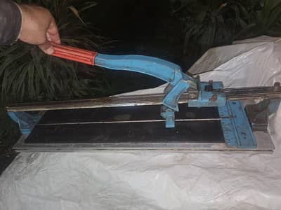 tiles cutter