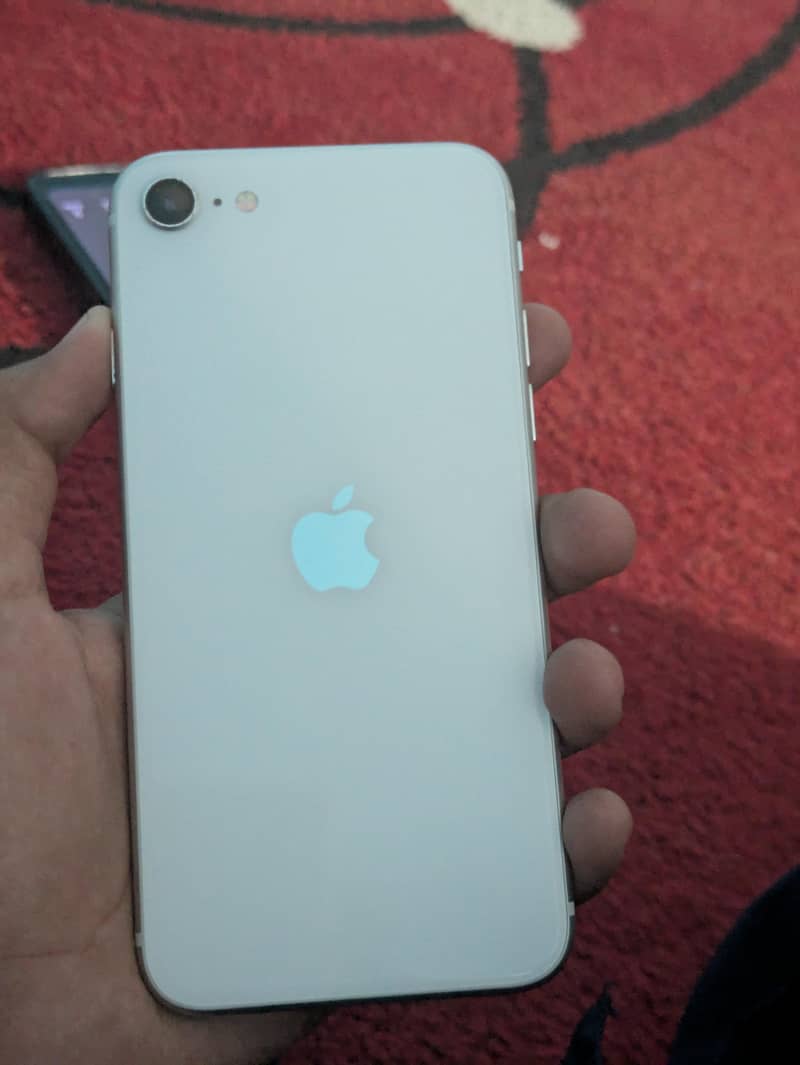 Apple iPhone SE 4