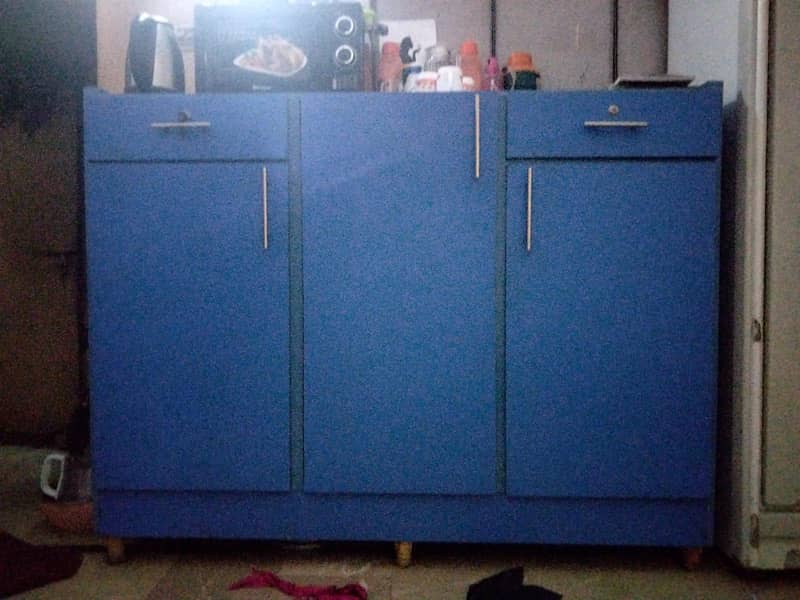 Storage Cabinets 0