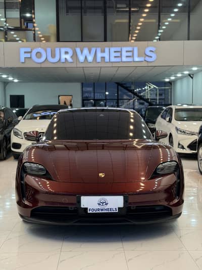 Porsche Taycan 2021