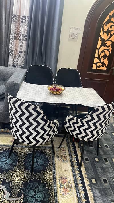 dining table with 6 chairs