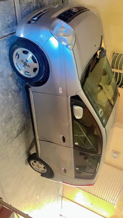 Daihatsu Mira 2006
