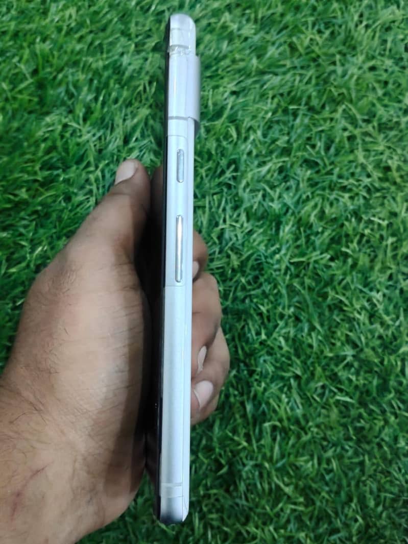 Google Pixel 7 3