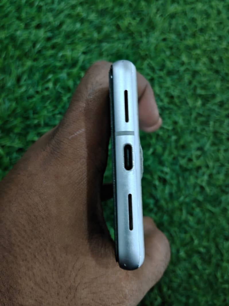 Google Pixel 7 6