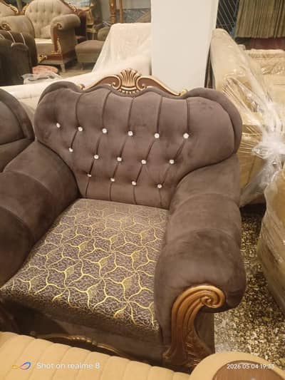 brand new sofas untouched for sale due to limit space