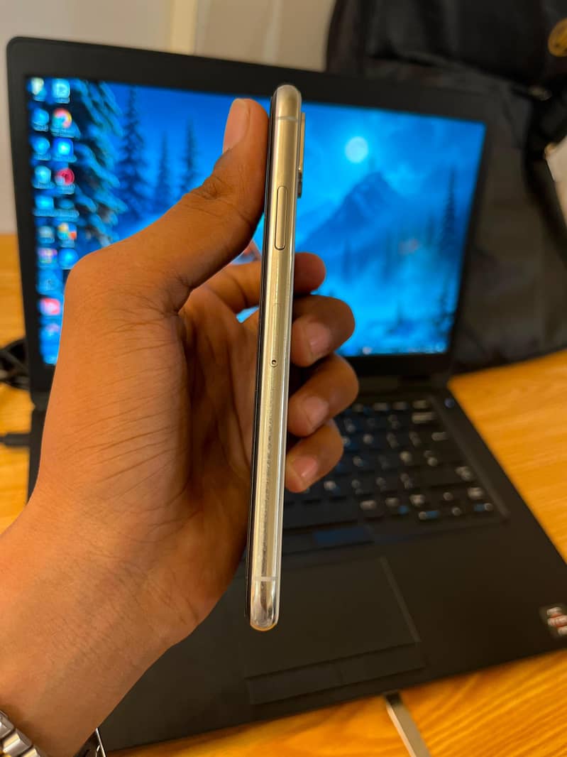 iphone Xsmax 4