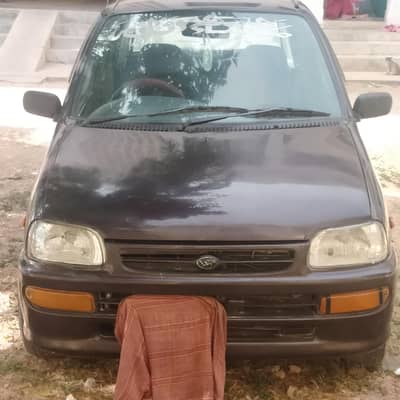 Daihatsu Cuore 2012