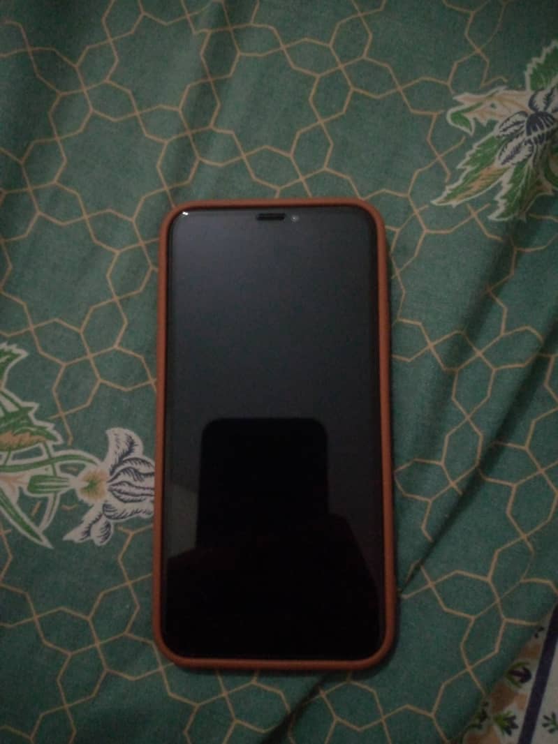 Apple iPhone X 3