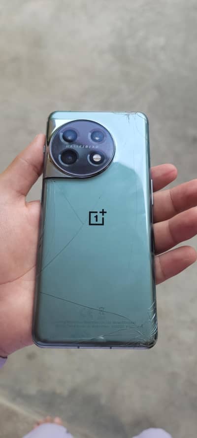 Oneplus 11  NON PTA RAM 16 ROM 256 PUBG 120 FPS