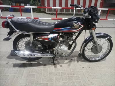 Honda 125 2019 ka end hai larkana nmbr urgent sale 03/15/2/3/9/6/6/5/8