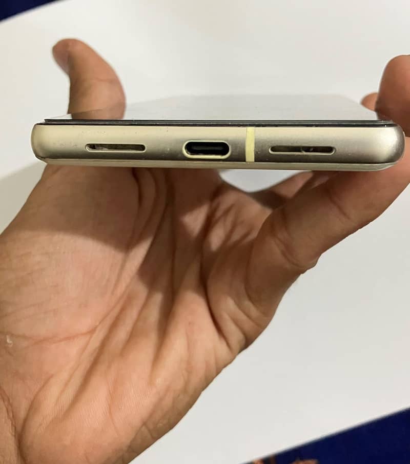 Google Pixel 7 3