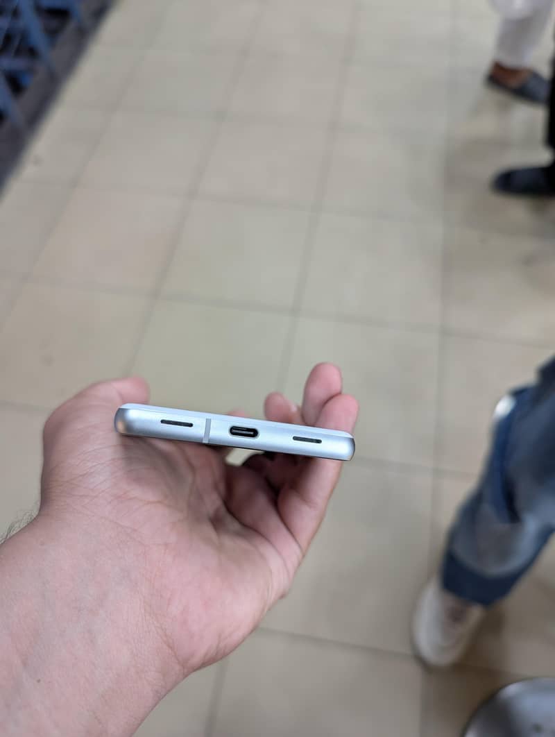 Google Pixel 7a 4