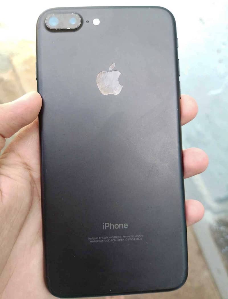 Apple iPhone 7 Plus 1