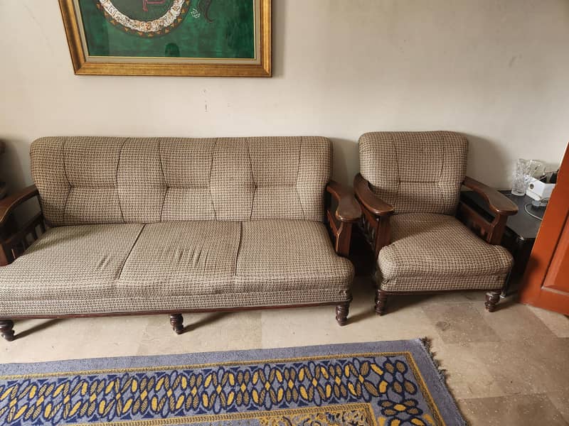 5 Seaters Sofa 1