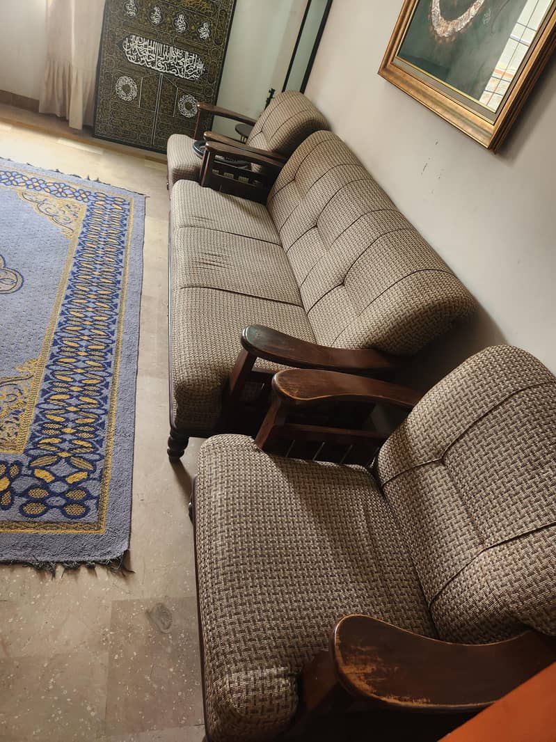 5 Seaters Sofa 2