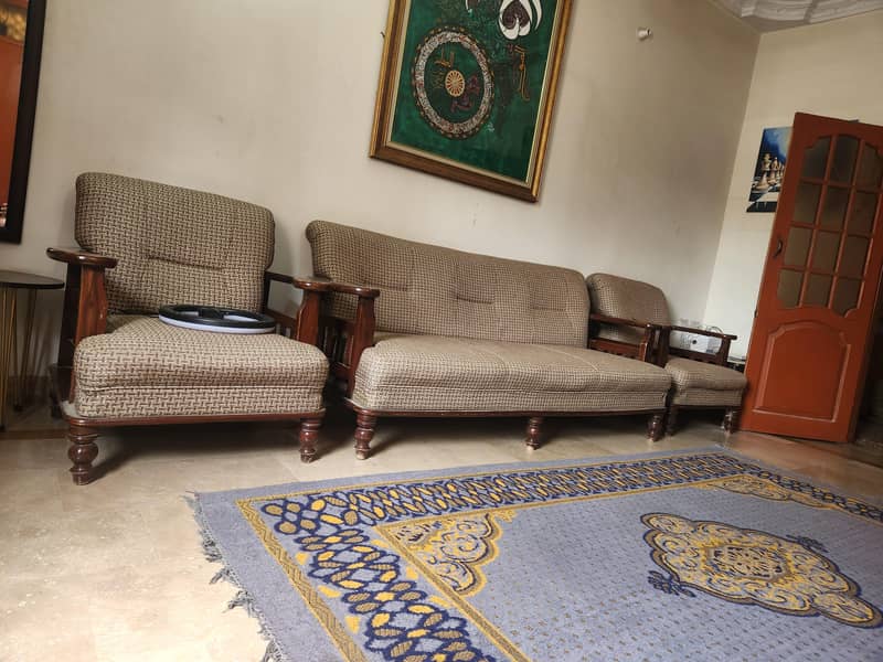 5 Seaters Sofa 3