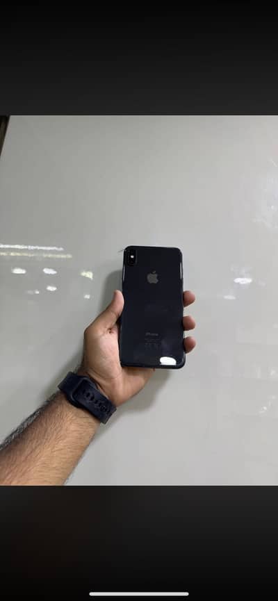 Apple iPhone XS Max contact num 03116102076