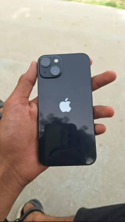 Apple iPhone 13