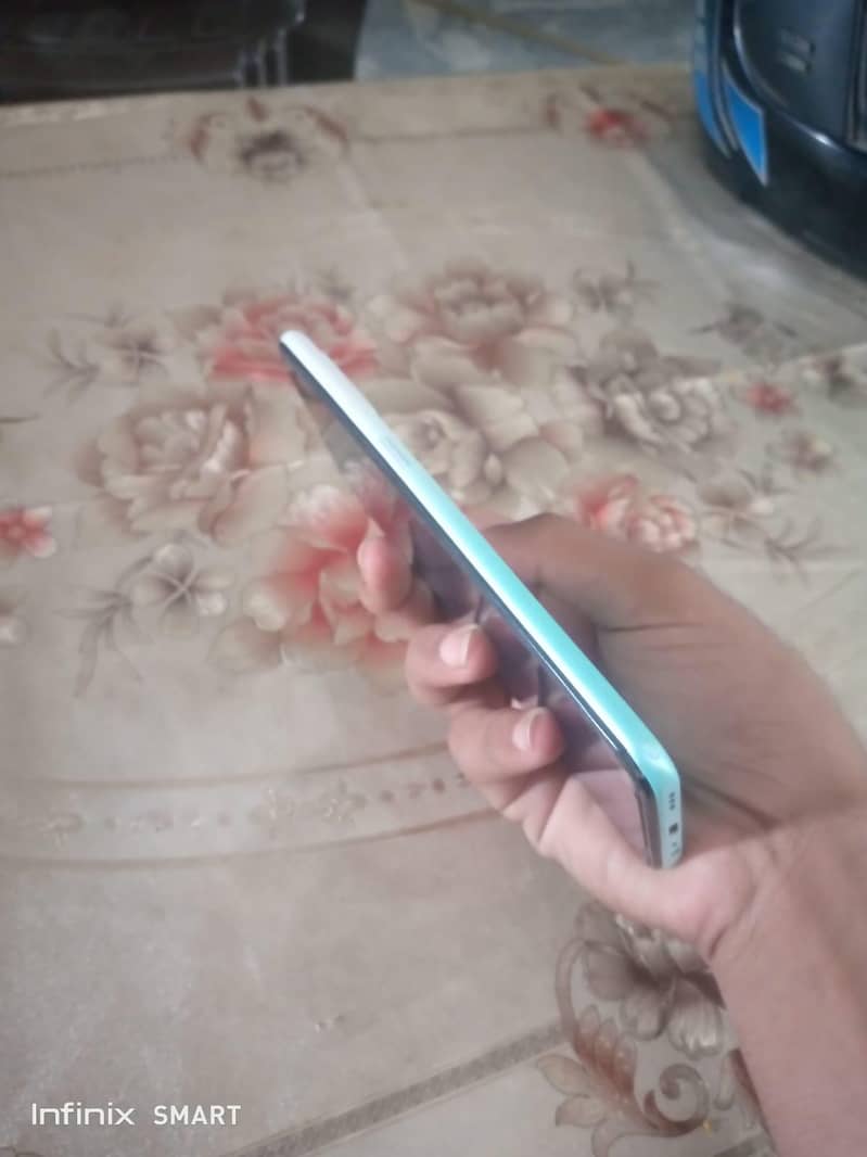 OPPO A31 3