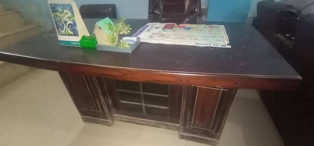 Executive Table + 4 Sofa Seat + Executive Chair For Sale