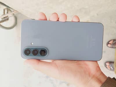 Samsung A57 8/256 new condition hy