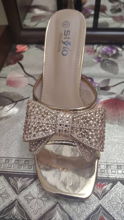 Elegant Heals From Stylo