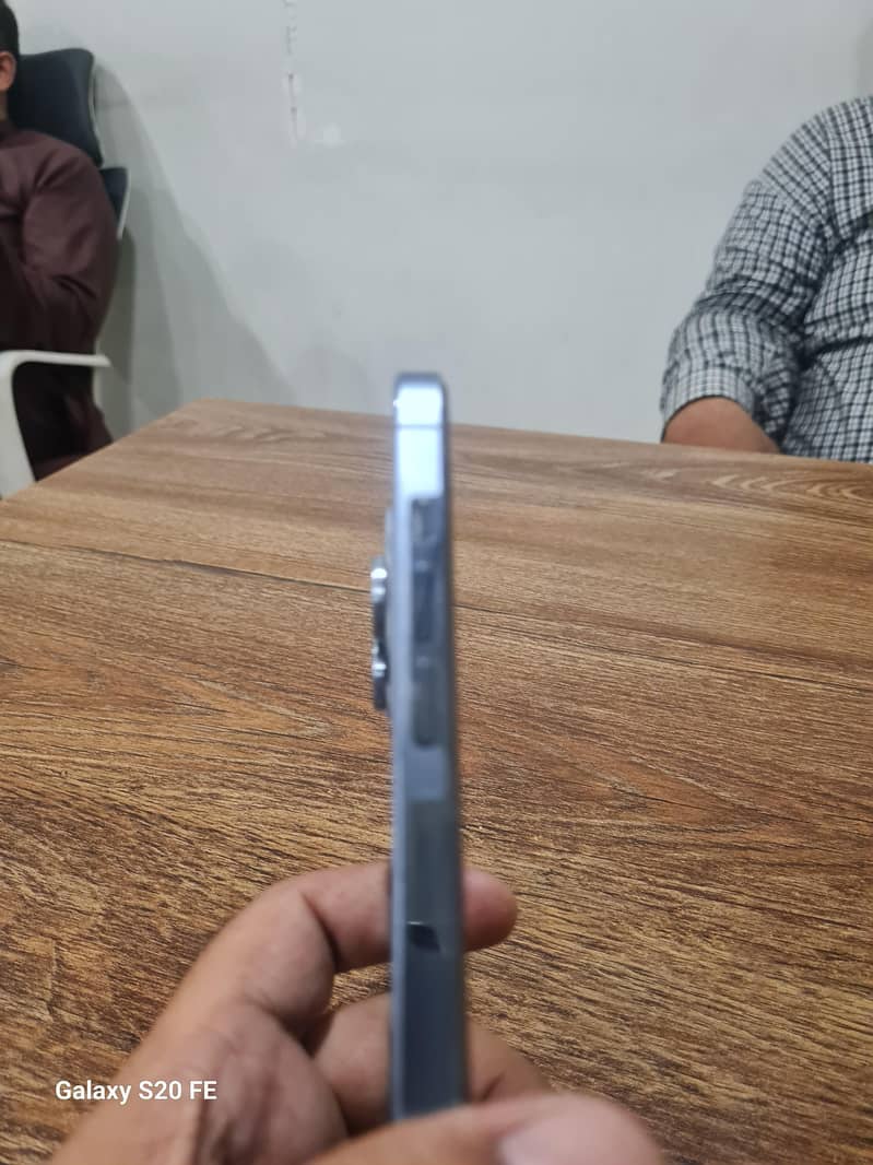 iphone 13 pro max 3