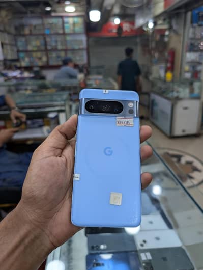 Google Pixel 8 Pro