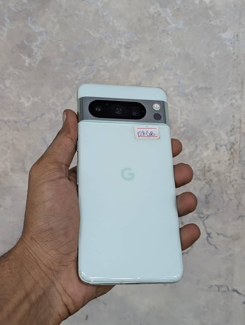 Google Pixel 8 Pro 2